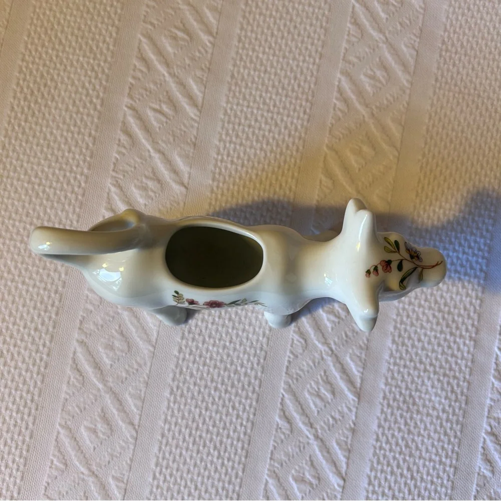 The Frieda Collection Cordon Bleu‎ Porcelain Cow Creamer Pitcher 8X4.5